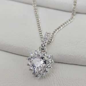 Dije Corazón Centro y Piedras