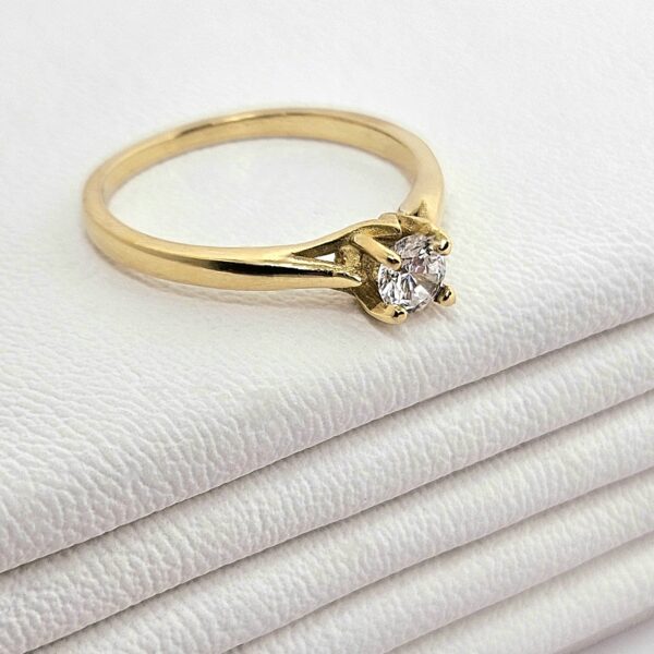 Anillo con Montura de Piedra - Image 3
