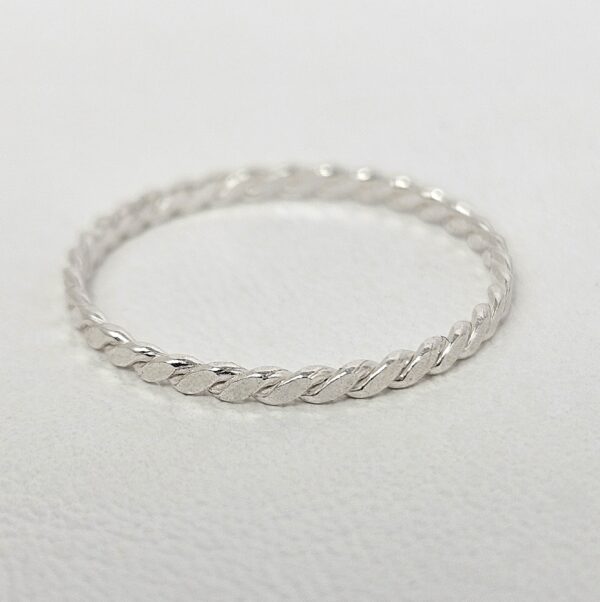 Anillo Trenzado Fino - Image 2