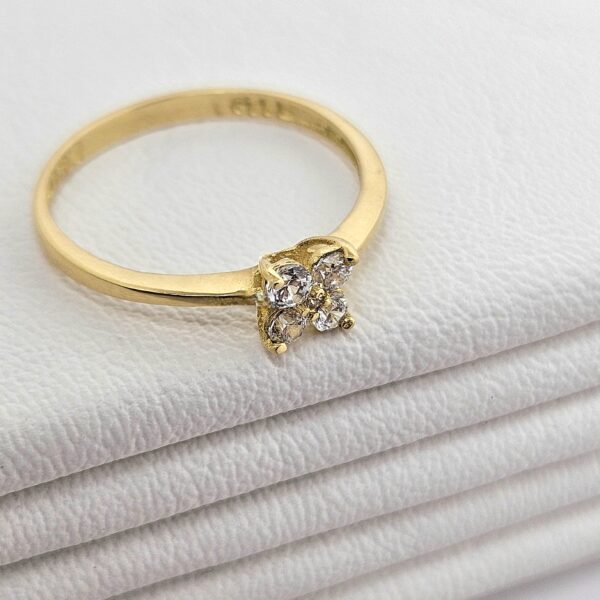 Anillo Flor con Piedra - Image 3