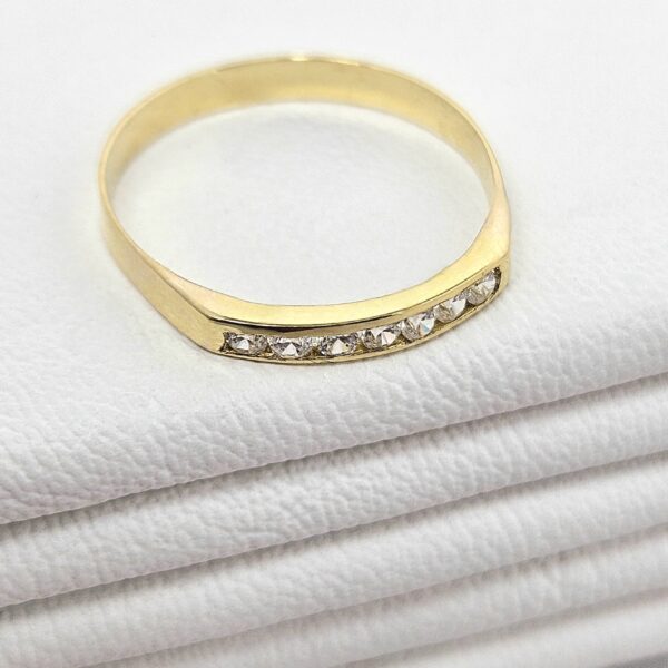 Anillo Fino con Piedras Blancas - Image 3