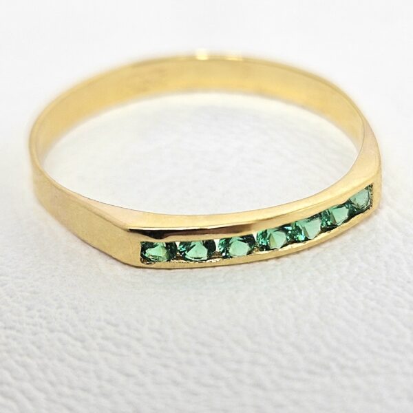 Anillo Fino con Piedras Verdes - Image 2