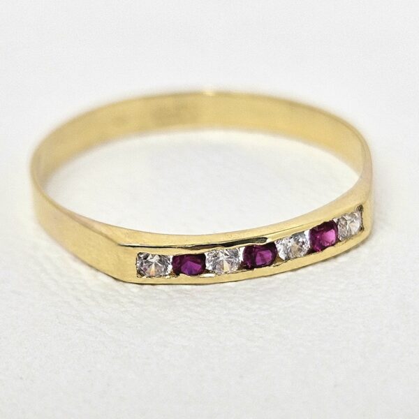Anillo Fino con Piedras Fucsias - Image 2