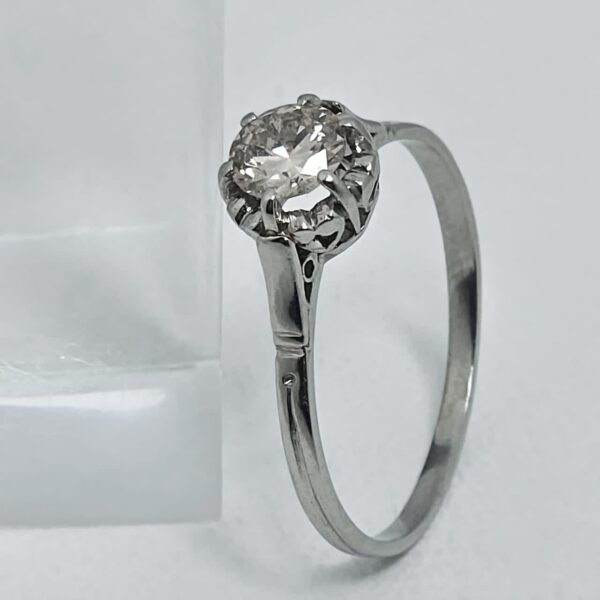 Anillo Solitario Montura Corazon